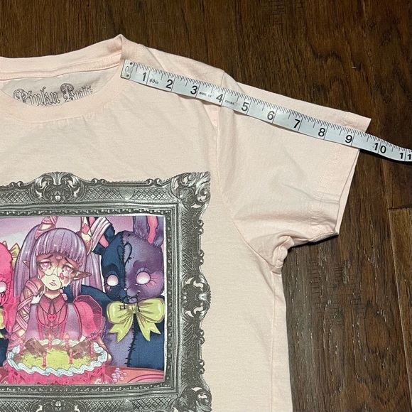 Hot Topic Pinku Kult Anime Girl Video Game Light Pink Graphic T-Shirt - Picture 7 of 8